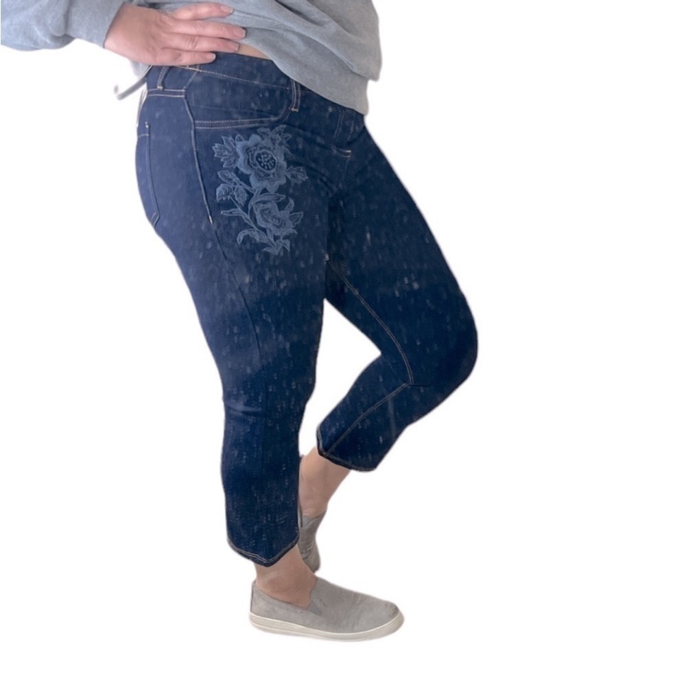 Sold - Picture 4 of 6